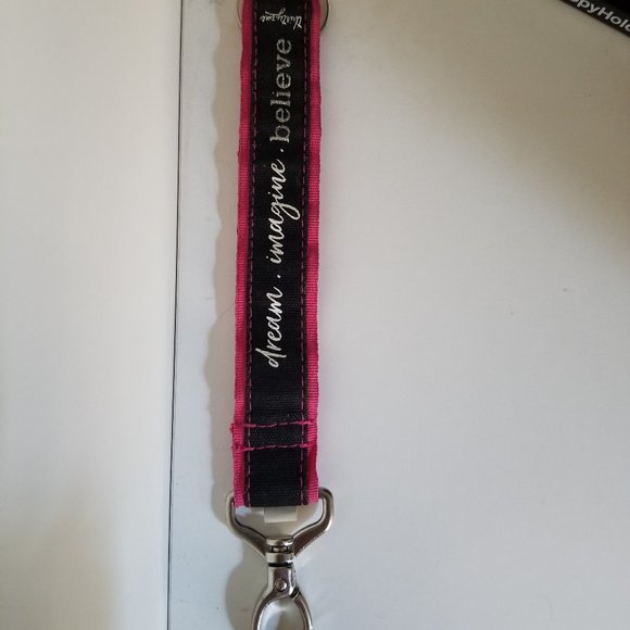 thirty-one - Hang-It-Up Key Fob - Picture 2 of 6